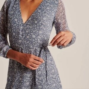 Abercrombie & Fitch Blue Floral Wrap Dress